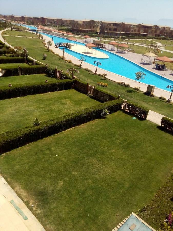עיין סוחנה Chalet Marina Wadi Degla Families Only Pool View 2Nd Floor 6 Adults מראה חיצוני תמונה